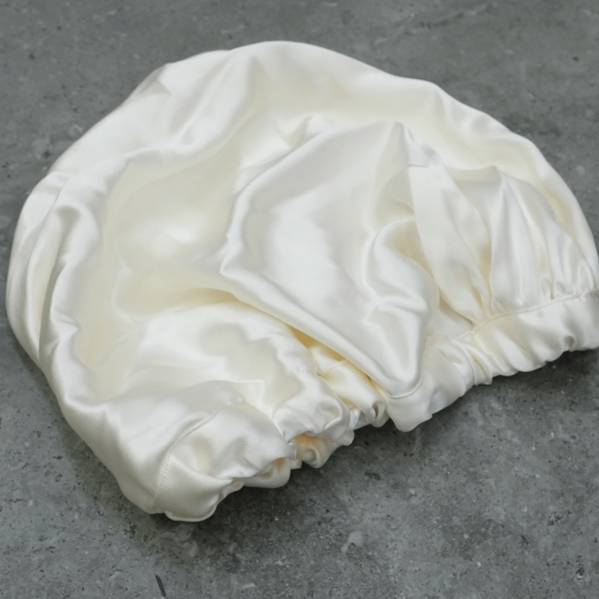 silkburys The Little Bonnet