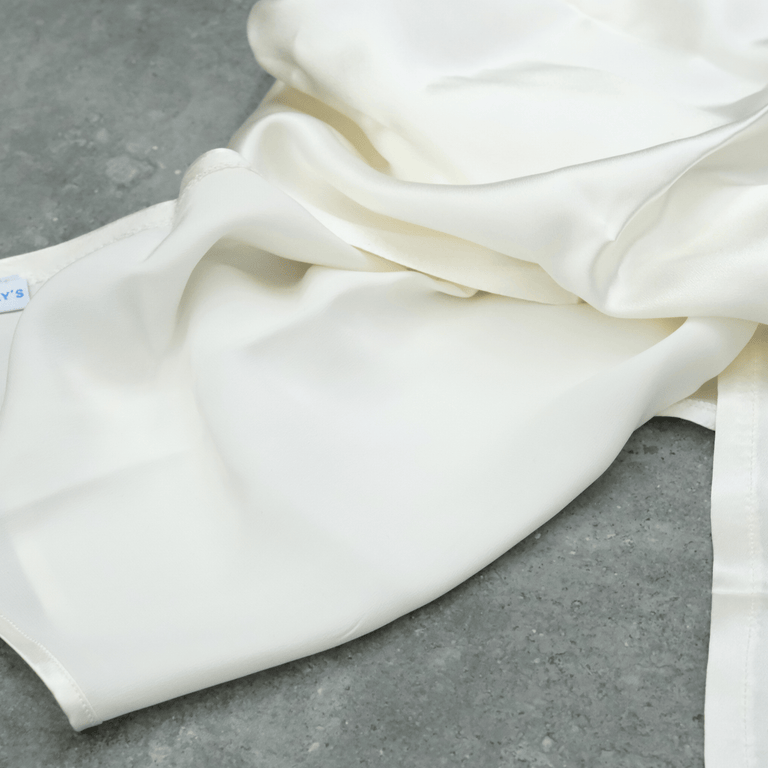 silkburys The Little Cot Sleeve